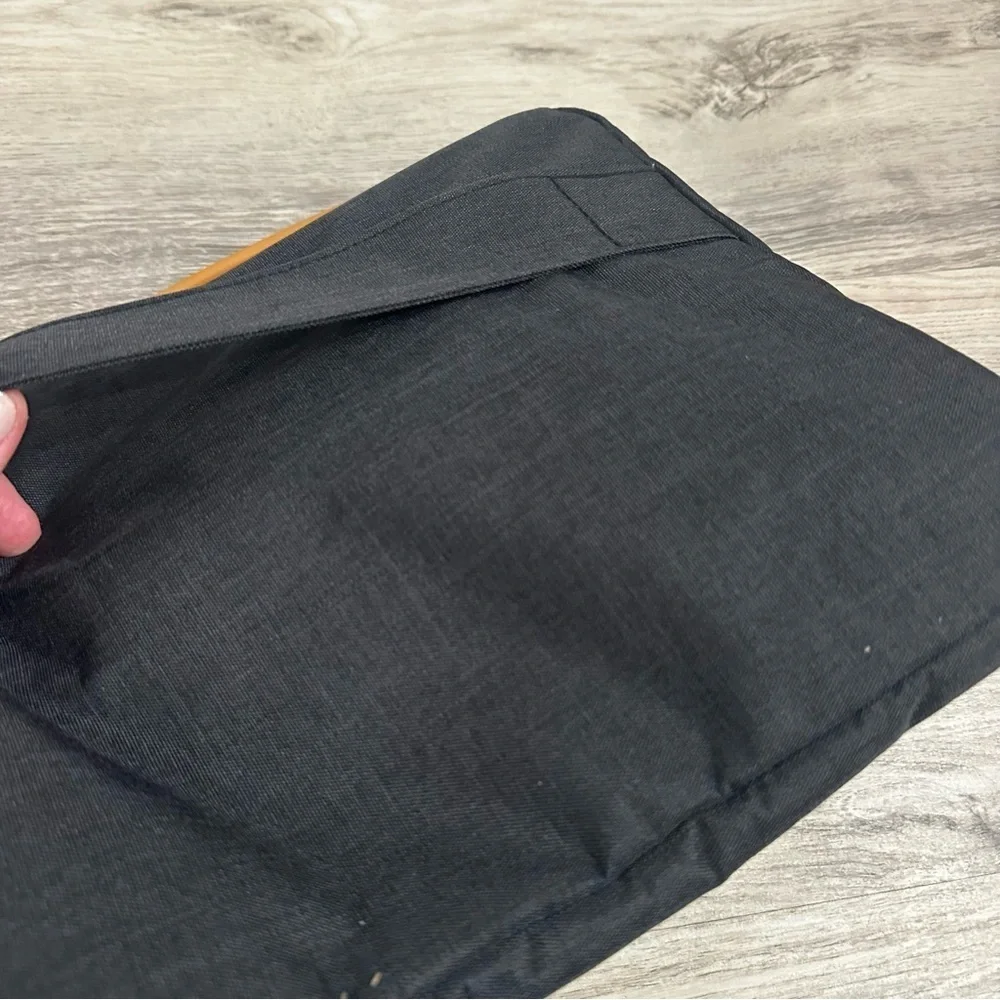 MOSISO 360 Protective Laptop Shoulder Bag Black